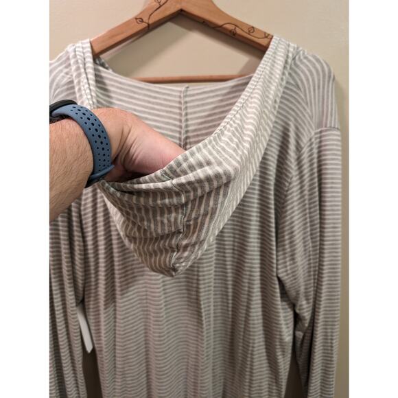 Nordstrom Splendid Hooded Striped Tunic in Grey and White - Picture 7 of 7